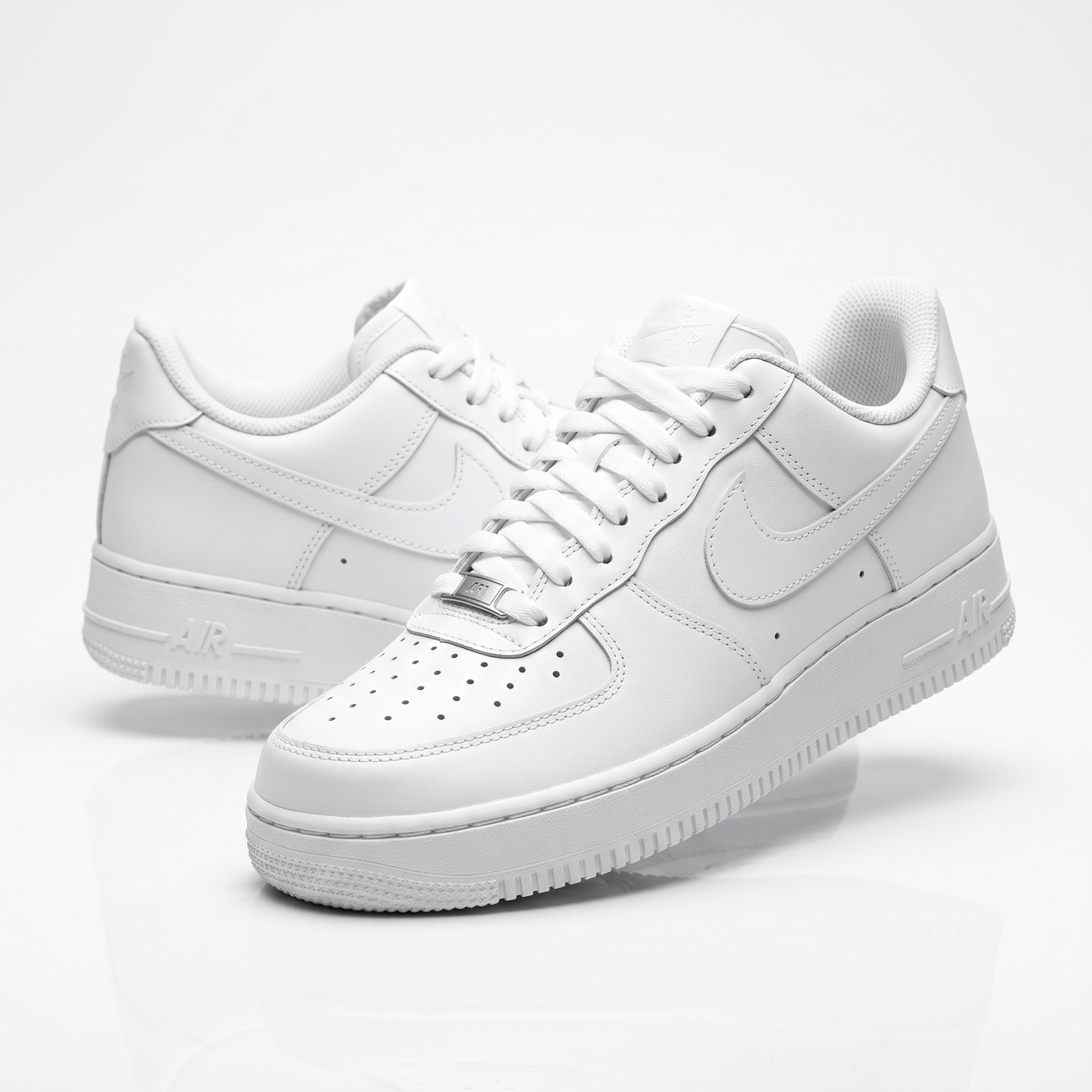 Nike Air Force 1 - Triple White